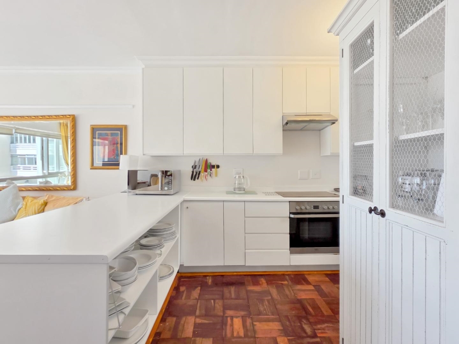 To Let 2 Bedroom Property for Rent in Sea Point Western Cape